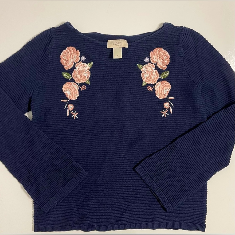 ❌❌SOLD Women’s LOFT Wide Sleeve Navy Blue Sweater, Sz S.